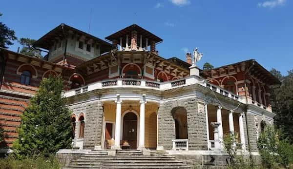 Romanov Palace